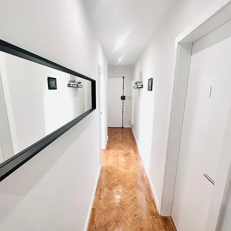 The Crespo House - No 3d - & * Lisbon